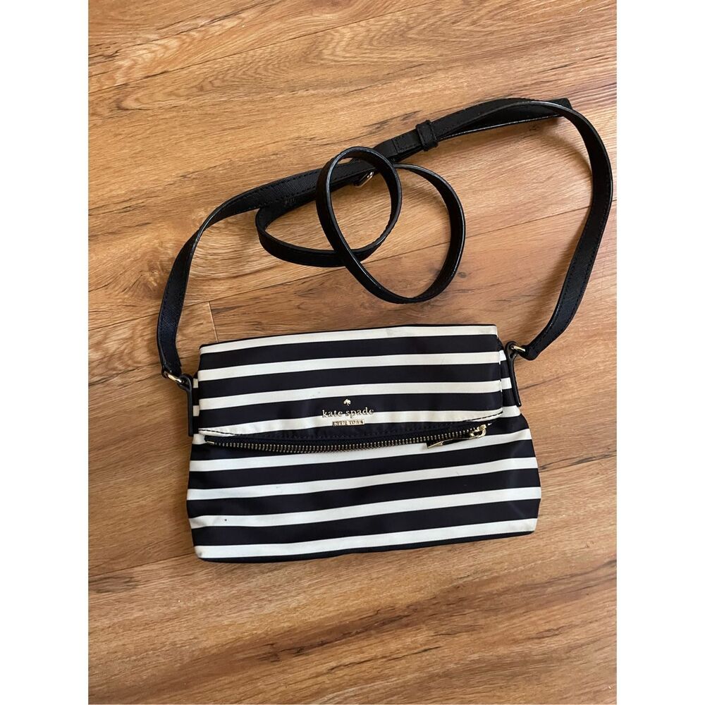Kate Spade Black and White Crossbody Gold Zipper Purse AUTHENTIC